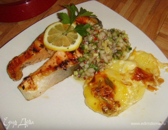 Советую гратен наполнять плотно и до верха, т.к. он в духовке  по мере готовности картофеля маленько оседает и уменьшается в размере.