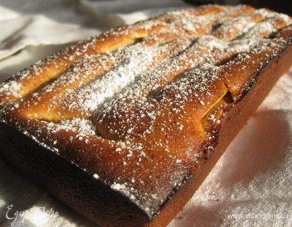 Невероятно вкусно горячим с мороженым!!!
Обязательно попробуйте, не пожалеете!