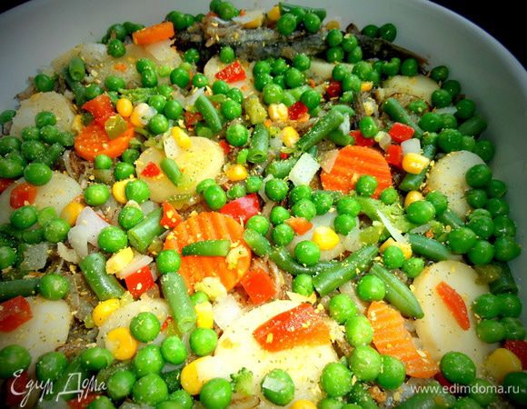 Посыпав,отправляем в духовку потомится на полчаса.