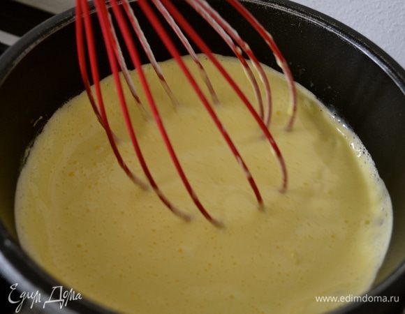 В этот момент тщательно перемешать все перемешать - крем готов!!!