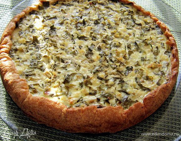 Дать 10-15 мин. постоять в форме. Затем вынимаем пирог из формы и подаем к столу. Пирог одинаково вкусен как в горячем, так и холодном виде. Угощайтесь!
