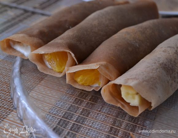 Аккуратно завернуть роллы. У меня получилось 8 штук.