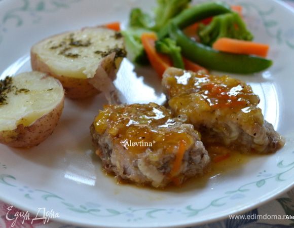 Подаем горячим блюдо. Приятного аппетита.