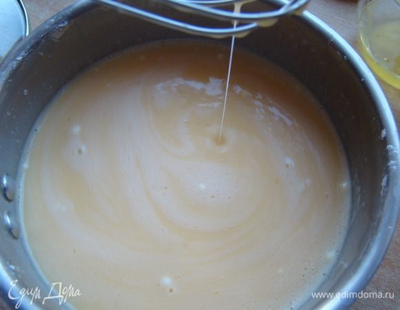 Добавляем немного молока (150 мл)