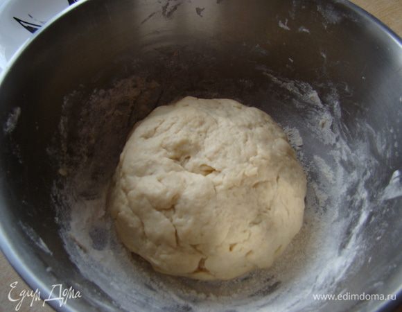 замесить мягкое тесто, оставить в тепле на 30-50 минут подходить