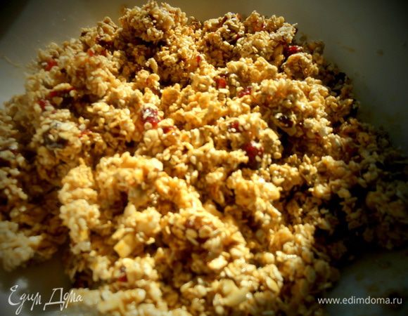 Тщательно перемешиваем все компоненты между собой.Пробуем и,если нужно,подсластим ещё!Можно добавить немного корицы (она способствует хорошему обмену веществ!).