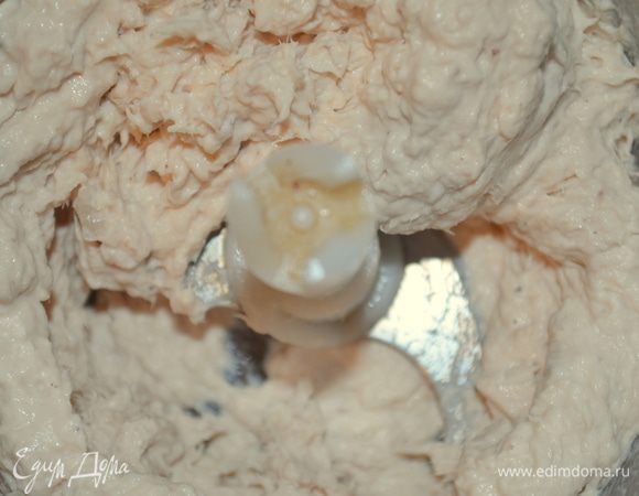 пюрировать его блендером в однородную массу с добавлением сливок. 