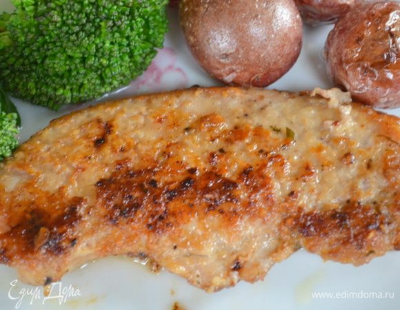 Подаем готовое блюдо с гарниром. Приятного аппетита.