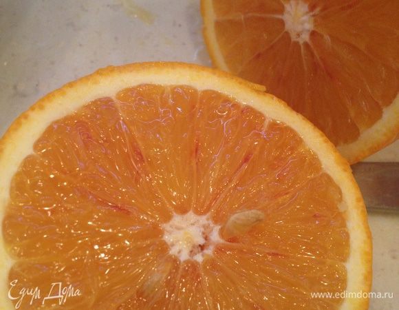 Выжимаем апельсины (мне понадобилось 4 апельсина)