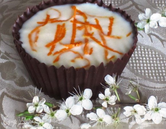 Аккуратно вынуть шоколадные корзиночки из формочек,заполнить творожным кремом и подавать.Приятного аппетита:)