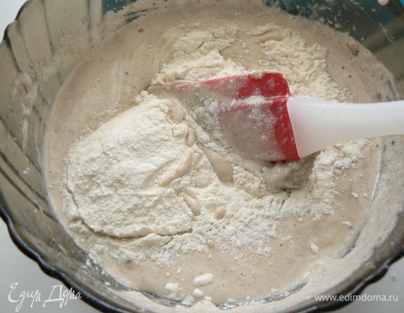 просеять муку