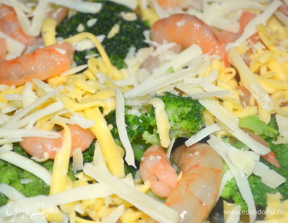 сверху все посыпать тертым пармезаном