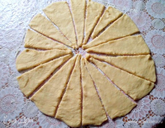 Разрежьте на 16 треугольников.