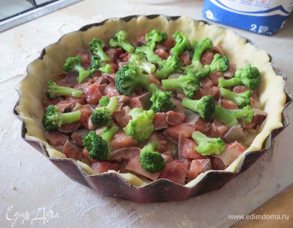 Затем брокколи.