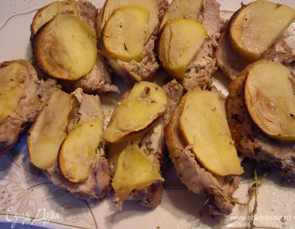 При подаче можно полить образовавшимся соком.