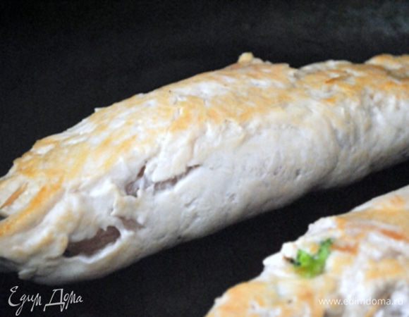 Переложить роллы в форму для запекания и отправить в нагретую до 200 гр. духовку на 15 минут, до готовности мяса.

Подавать с томатным соусом.

Cмачного!