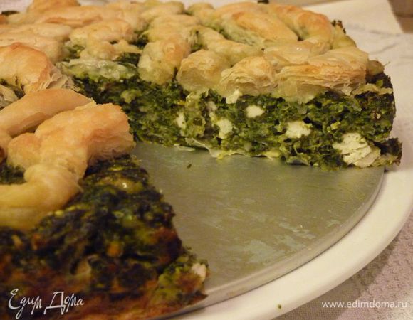 Разогреть духовку но 180 градусов. Выпекать (около 1 часа 30 минут для замороженного пирога) 45 минут для не замороженного пирога.
