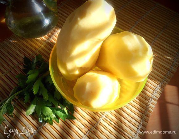 Картофель чистим 3-5 минут...