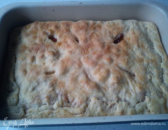 Для этого теста духовка должна быть хорошо разогрета до температуры 200°С.
Если духовка не будет достаточно разогрета, то масло потечет. Выпекать 30-40 минут до золотистого цвета.