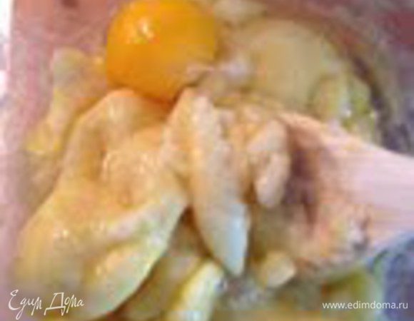 
Переложить тесто в салатницу, дать остыть до комнатной температуры и добавить по 1 яйца                 

