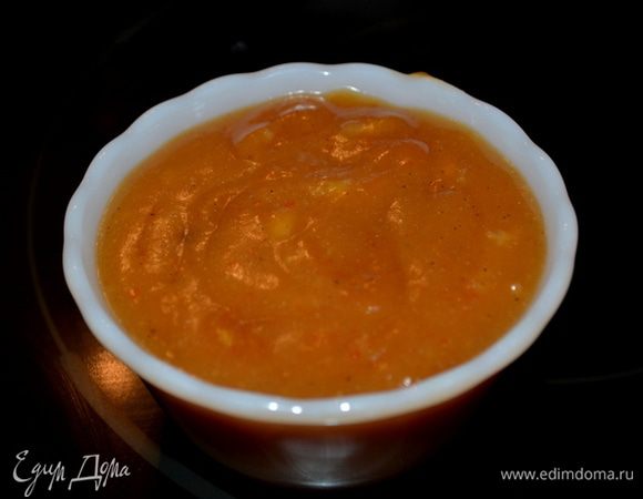 Отложить часть готового соуса в небольшую емкость.