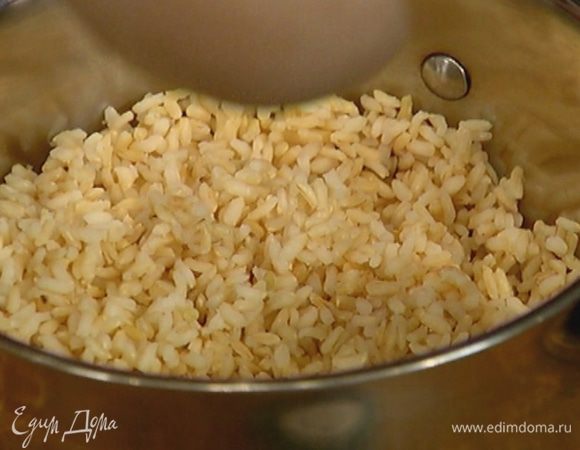Рис отварить согласно инструкции на упаковке.