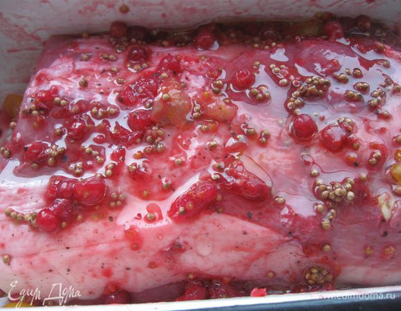 Обмазать оливковым маслом.


  