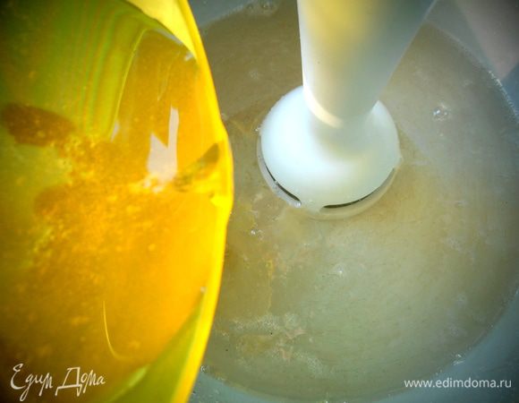 Желатин распускаем на водяной бане до полного растворения...