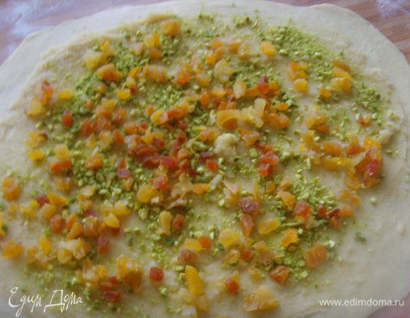 ...орешки и курагу...