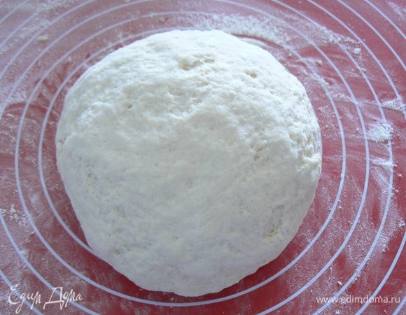 замесить тесто.