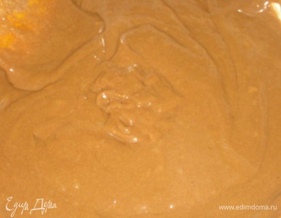 Перемешать методом складывания до однородности.
Поставить выпекаться при 205С по сухой палочки.