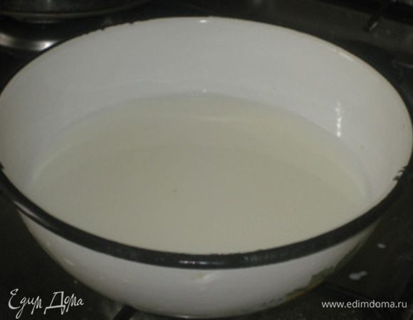 - Ванильный крем:

Молоко с ванилью вскипятить.