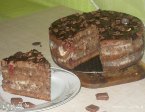 Сборка:
Бисквитный корж, начинка, крем, нарезанный корж, начинка, крем, бисквитный корж, начинка, крем, нарезанный корж, начинка, крем и т.д.