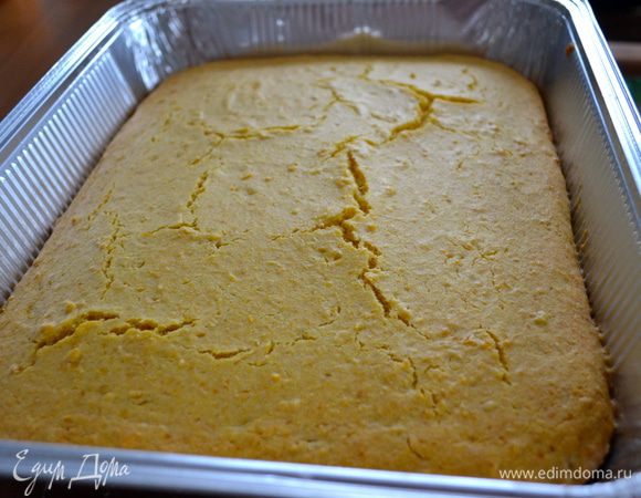 По истечении указанного времени, проверить готовность хлеба деревянной шпажкой, достать из духовки и дать остыть минут 15. 