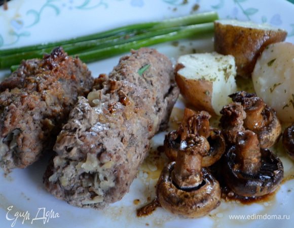 Жарить на разогретой сковороде с топленым маслом.Подавать с картофелем и зеленью.