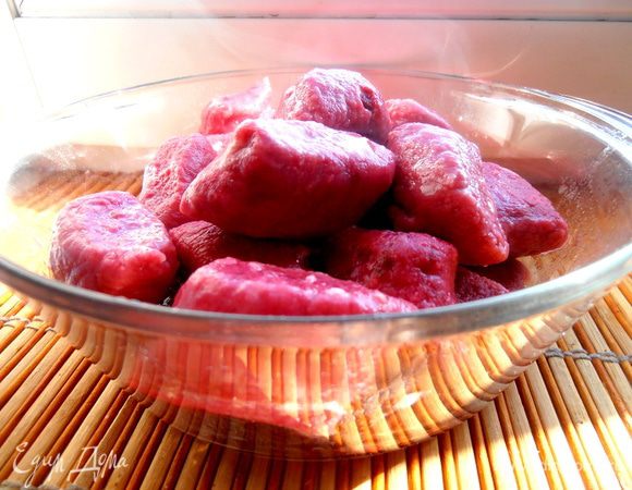 Вот такое количество получается вареников из одной только (!) пачки творога,...хватит на всю семью из 4-х человек!