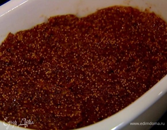 Готовый пирог полностью остудить.