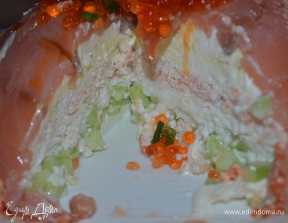 и разрез...простите меня за плохое фото( но он просто испарился...я хотела свой кусок сфотать, но я его просто проглотила)