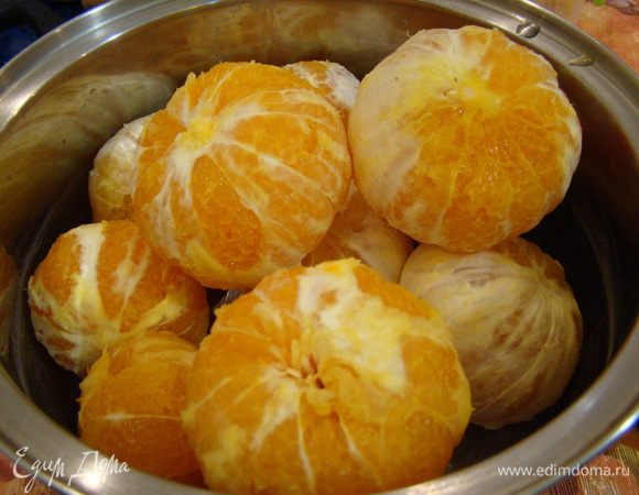 Мандарины очищаем (желательно и от белых прожилок)