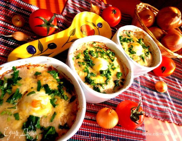 И сразу подаём блюдо"два в одном!" К нему можно предложить свежие помидоры...