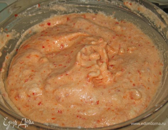 Отдельно взбила белки и аккуратно ввела в массу. 