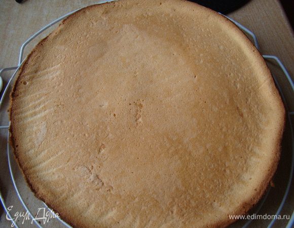 Переворачиваем на решетку, остужаем