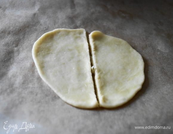 Каждый круг разрезать пополам