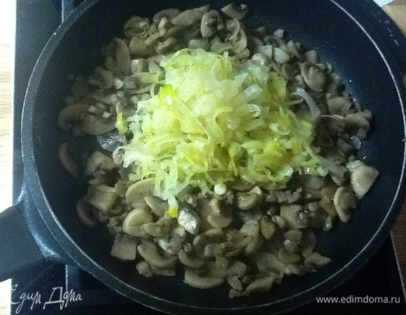 Выкладываем лук, 