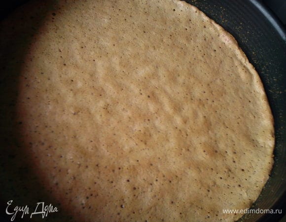 Испечь еще 2 коржа.