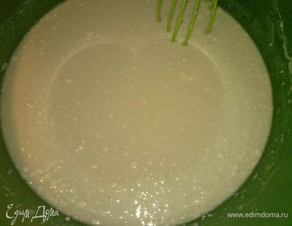 Смешать:
1 литр теплой воды
1 ч.л. соли
1ст.л. сахара
5-10 ст.л. муки
2 ст. л. растительного масла
1 ст. л. сухих дрожжей 
Обязательно в такой  последовательности!