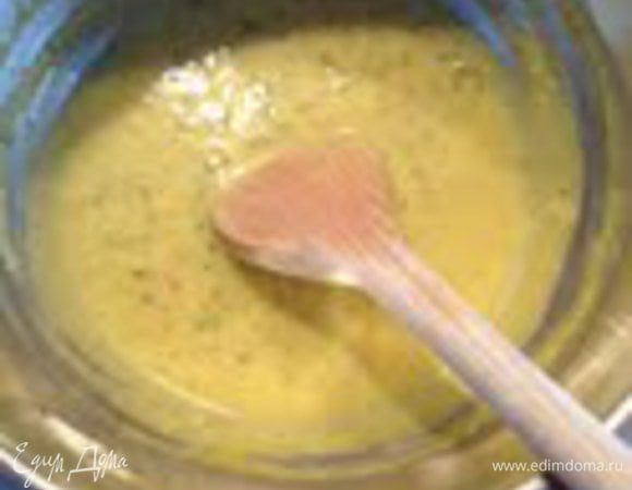 Готовить на водяной бане до загустения, постоянно помешивая.

