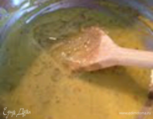 Снять с огня, добавить желатин и перемешать до полного объединения. Дать полностью остыть.


