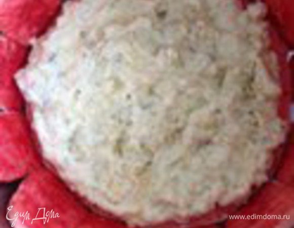 Положить половину баварского крема