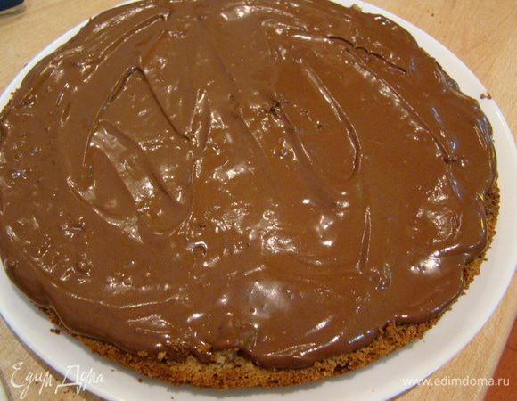 Смазываем более густым кремом (по идее, немного крема останется)